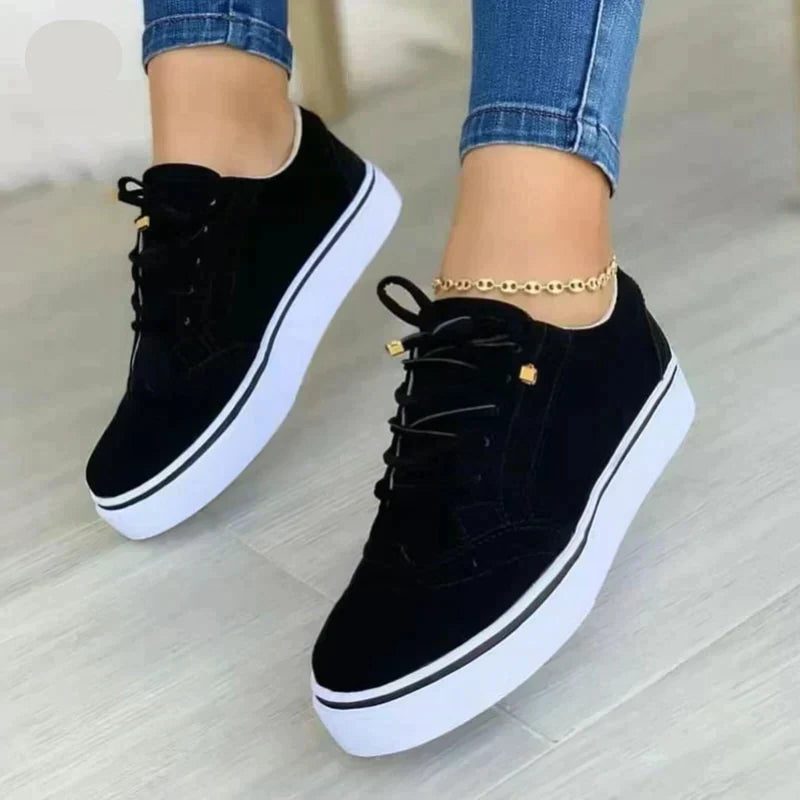 Lace-Up Platform Trainers with Wingtip Detail for Women - Black