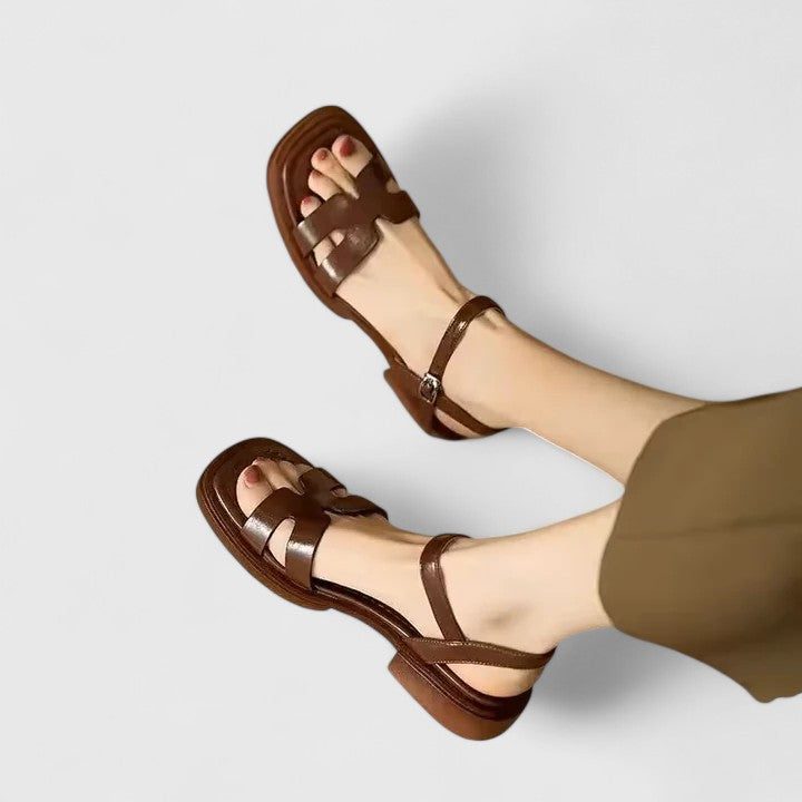 Open Toe Ankle Strap Flat Sandals for Women - Brown