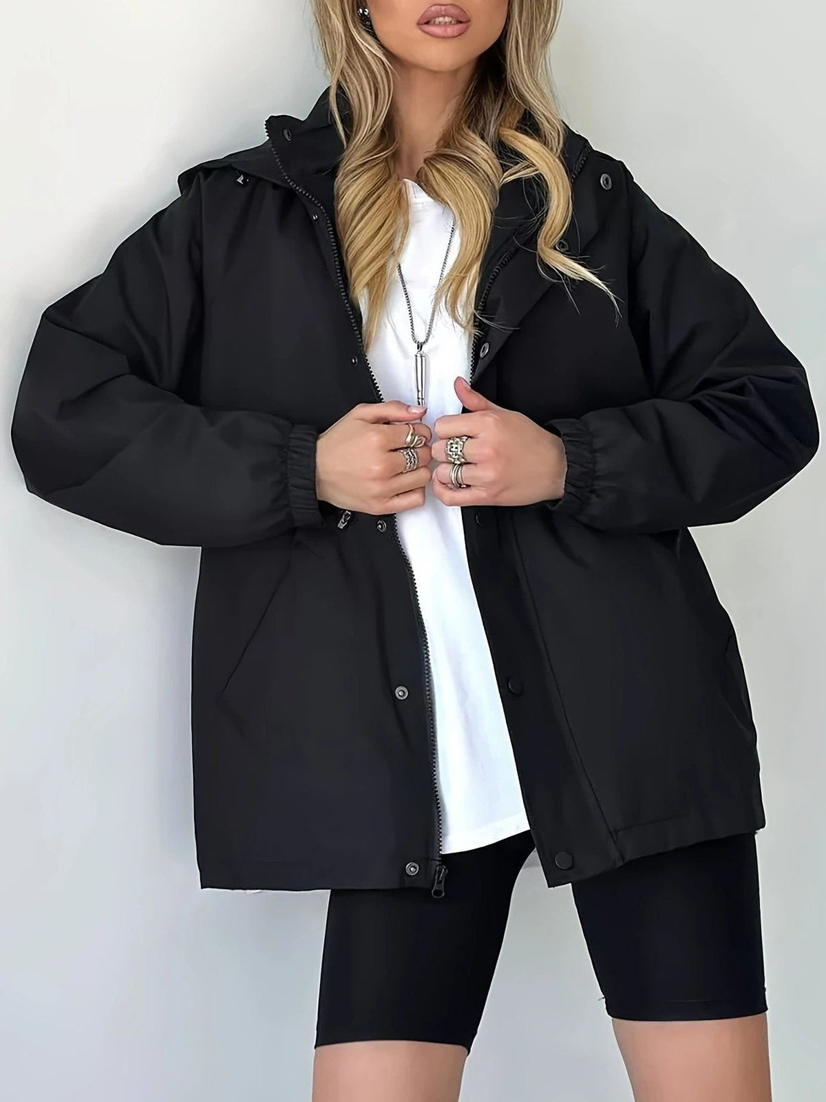 Oversized Button-Down Raincoat for Women - Schwarz