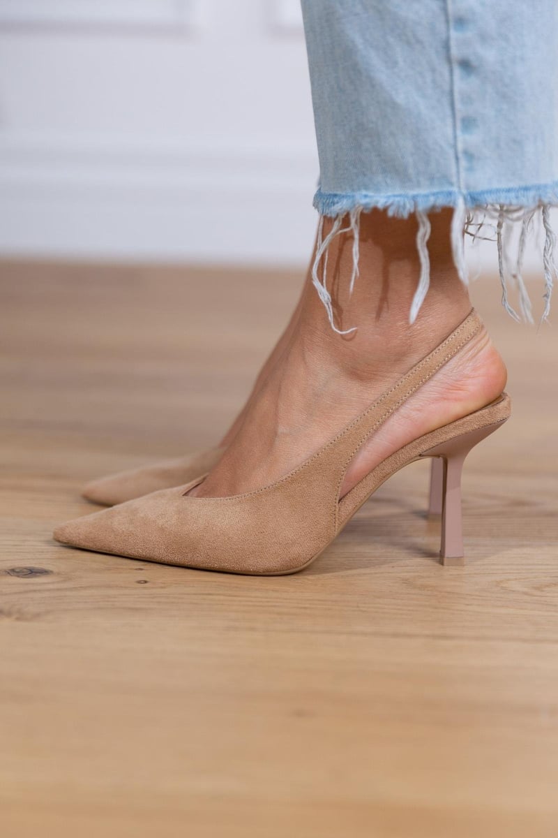 Pointed Toe Heels for Women