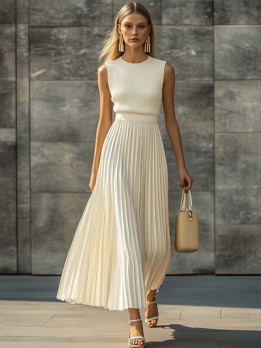 Sleeveless Pleated Maxi Dress for Women - View 2
