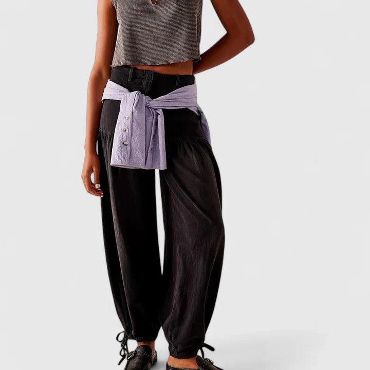 Wide Leg Pleated Trousers for Women - Black